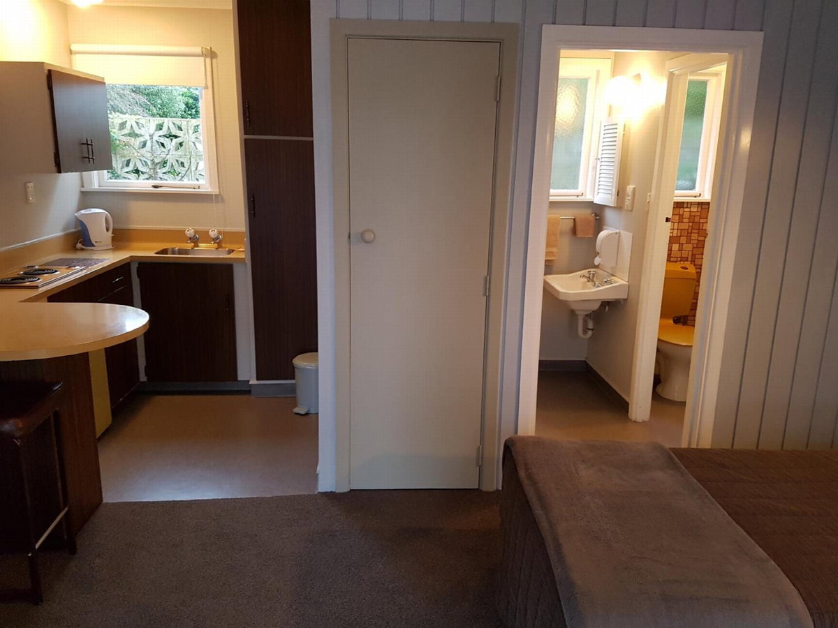 Hotel · Camberley Court Motel, Hastings