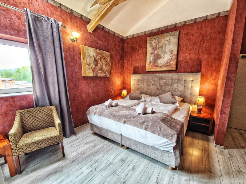 In Spirit, hotel v Rožnovském pivovaru - Pivní Lázně, Wellness & Čokoládovna, Rožnov pod Radhoštěm, Czechia