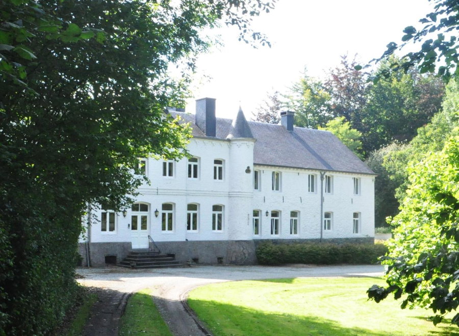 Petit château de Beauplateau, Sainte-Ode, Belgium