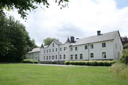 Petit château de Beauplateau, Sainte-Ode, Belgium