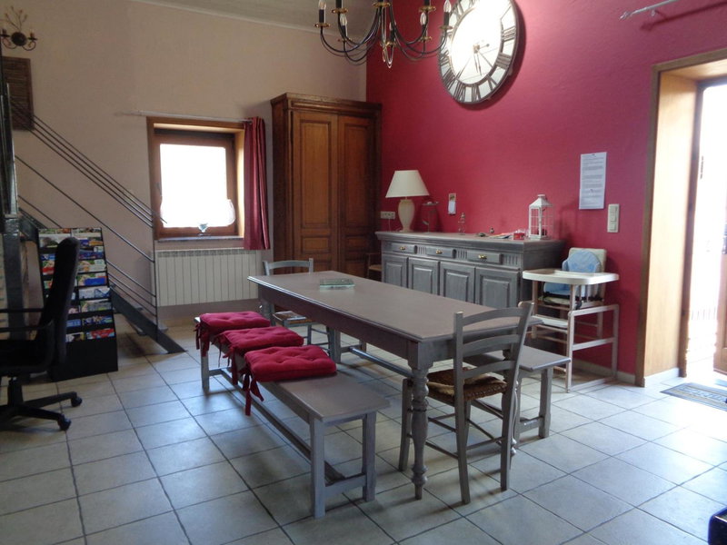 Gîte à deux pas de l'horloge, Senzeille, Belgium