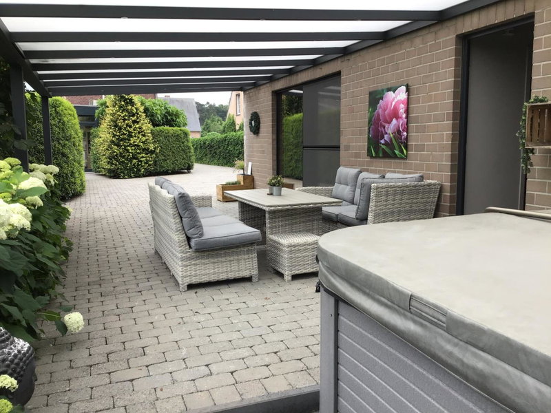 Studio Gardenroom Guesthouse De Steenberg met wellness & tuinzicht, Geel, Belgium