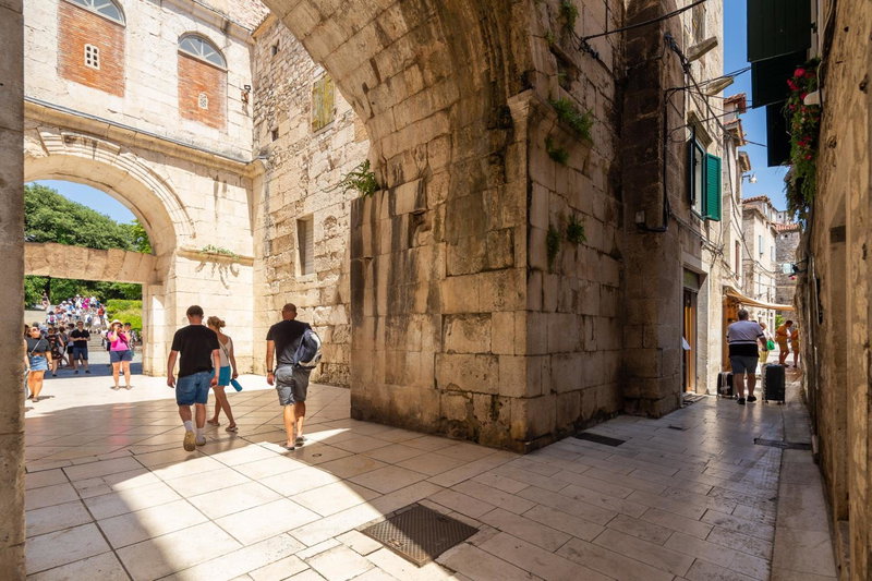 Golden Gate Luxury Rooms - Unique UNESCO Location, Split, Croatia