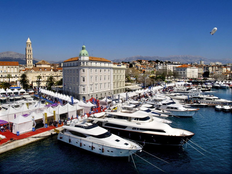 Apartment Bačvice Holiday with free parking, Split, Croatia
