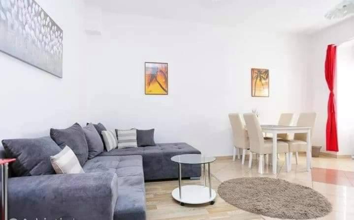 Apartment Andela, Kaštela, Croatia