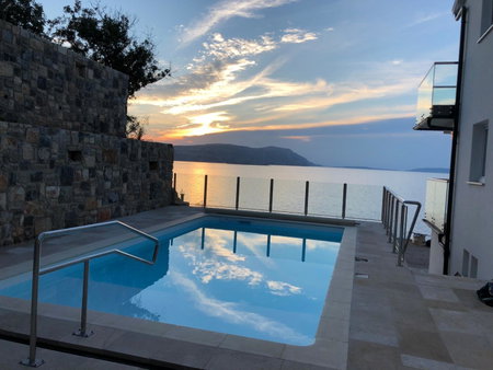 2Bfree, Stinica, Croatia
