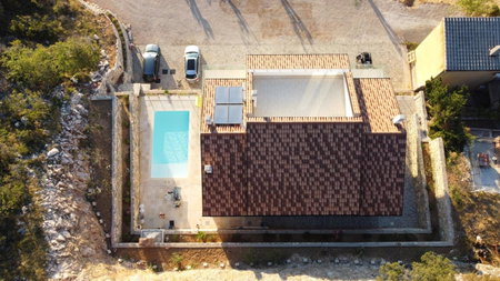 2Bfree, Stinica, Croatia