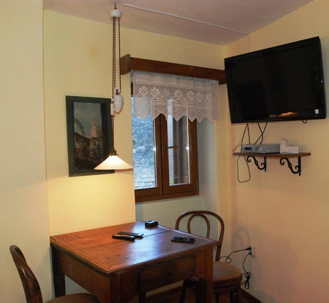 Kamene Priče rooms, music and food, Bale, Croatia