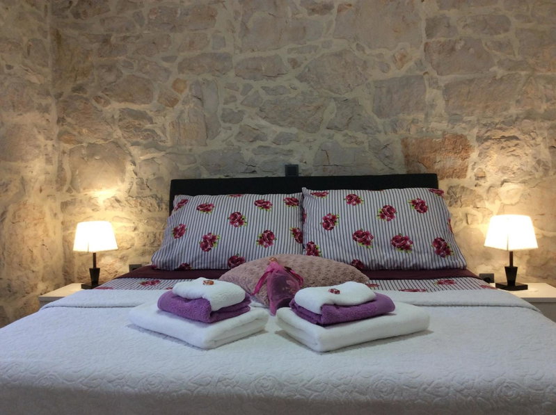 Apartment Karla SNB, Lozovac, Croatia