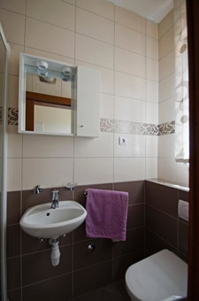 Rooms Leda, Vrlika, Croatia