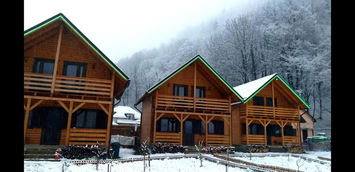 Aroa Mountain, Romania