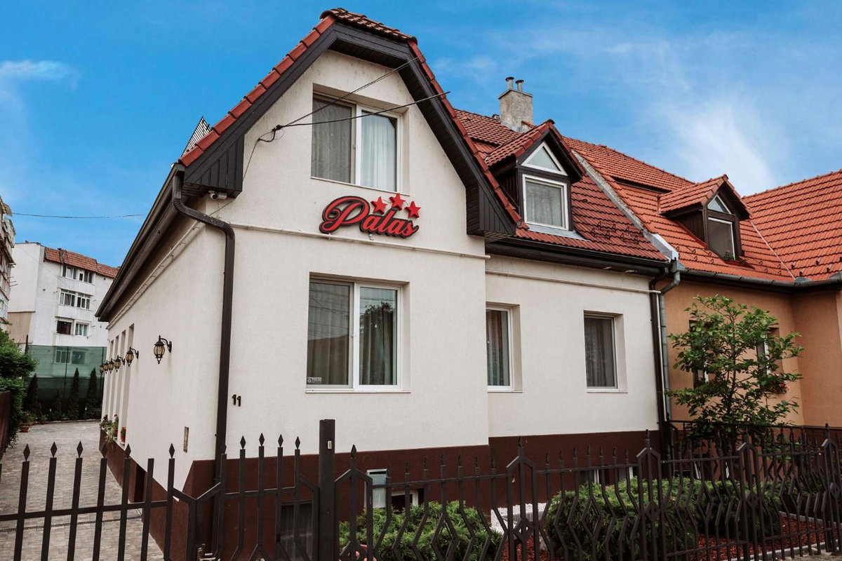 Palas Boutique, Romania