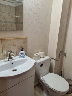 Luca's studio 3 ,Close to Therme Bucharest, Airport Otopeni, Baloteşti, Romania