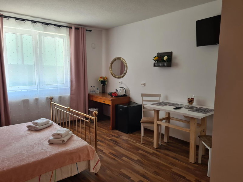 Luca's studio 3 ,Close to Therme Bucharest, Airport Otopeni, Baloteşti, Romania