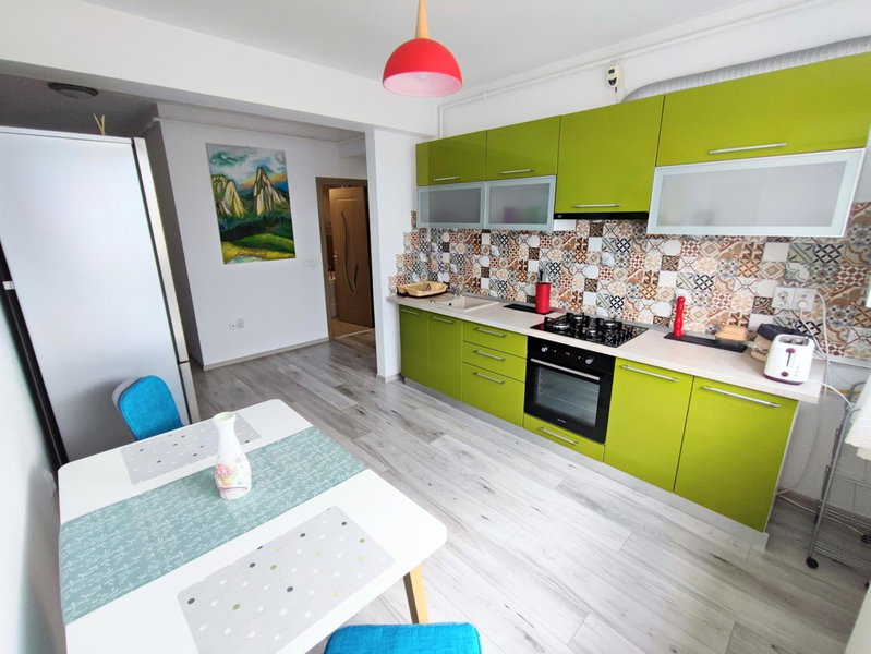 Quiet and Cozy 2 bedroom flat with free parking included, Floreşti, Romania