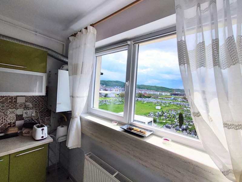 Quiet and Cozy 2 bedroom flat with free parking included, Floreşti, Romania