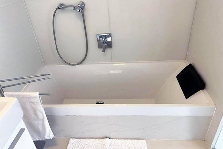 Luxusný 118m2 Apartmán s Krbom v Centre Nitry, Nitra, Slovakia