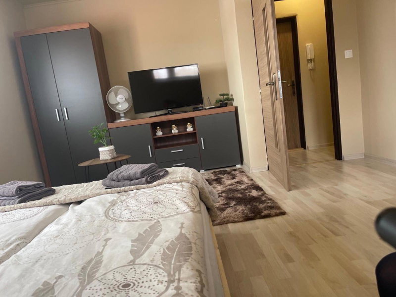 Garzon/ Studio apartment, Šahy, Slovakia