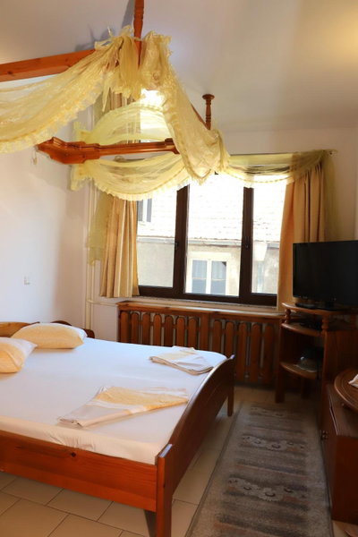 Hotel Mishel, Kocherinovo, Bulgaria