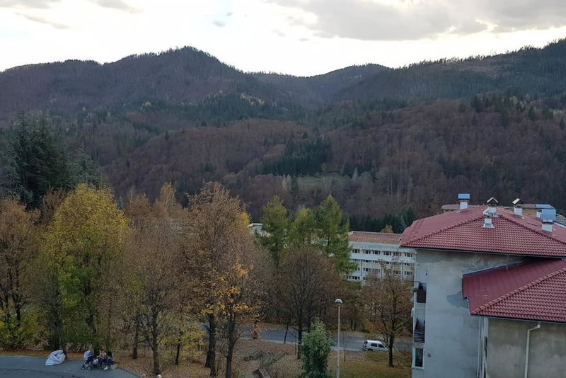 Слънчев апартамент с прекрасна гледка, паркинг., Smolyan, Bulgaria