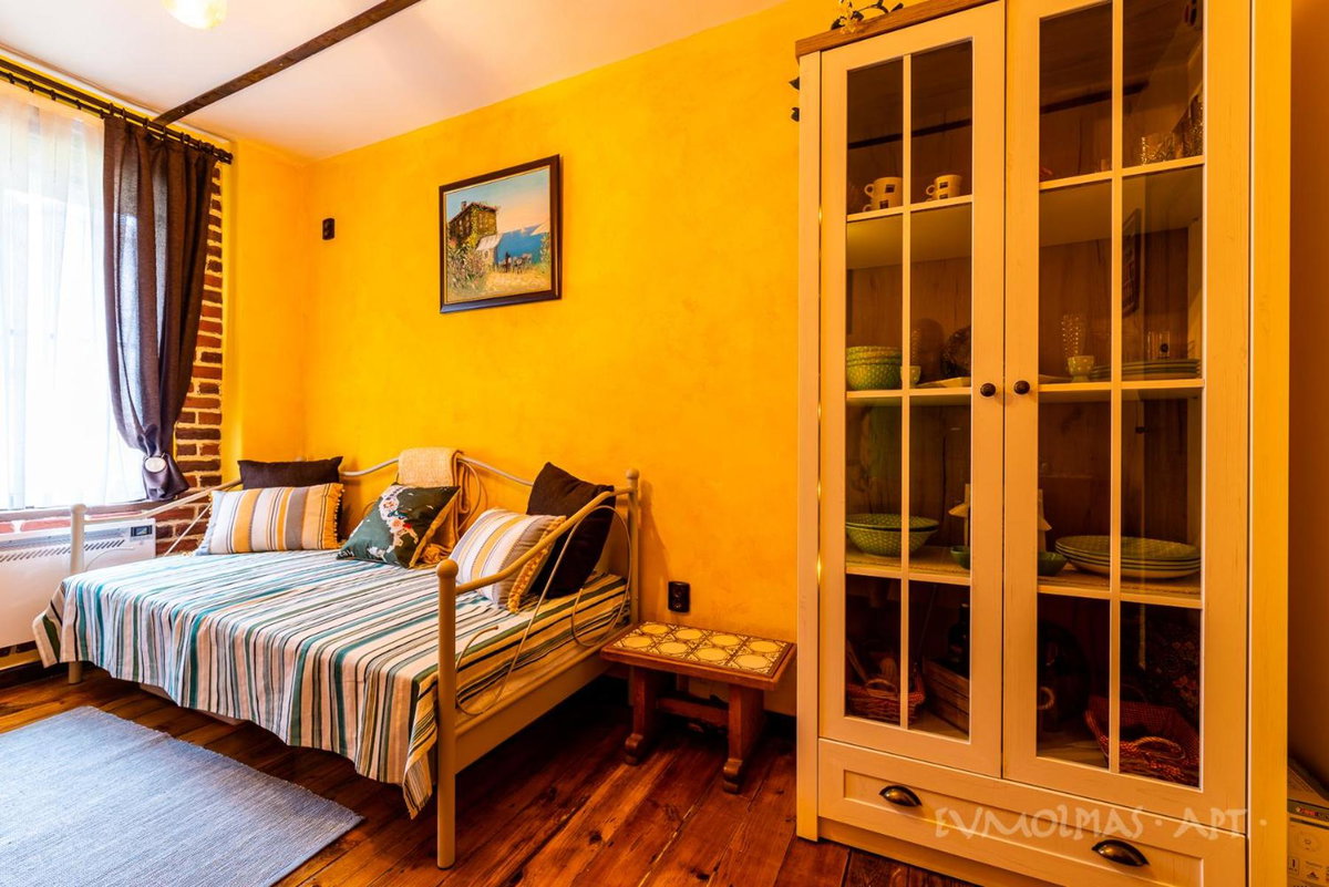 Art apartment EVMOLPIAS near Roman stadium, Bulgaria