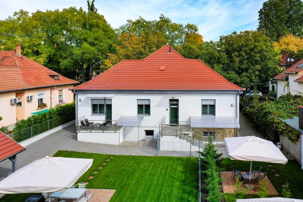 Villa Garden, Hungary