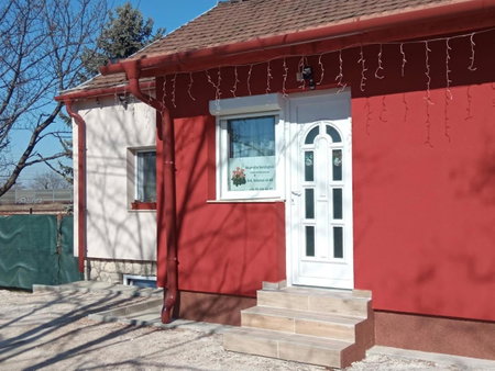 Érdi Muskátlis Vendégház, Érd, Hungary
