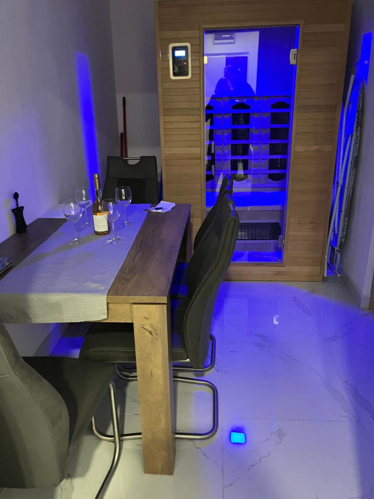 Hotel · Borsalino Apartman, Veszprém