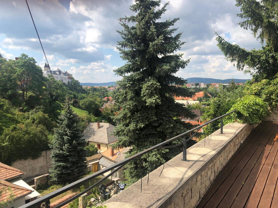 Terrace Apartman Prémium Belváros Jacuzzival, Veszprém, Hungary