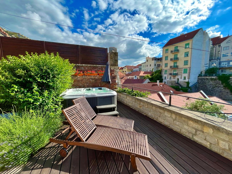 Terrace Apartman Prémium Belváros Jacuzzival, Veszprém, Hungary