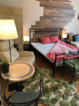 Acacia Private Rooms & Studios, Budapest, Hungary