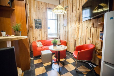Acacia Private Rooms & Studios, Budapest, Hungary