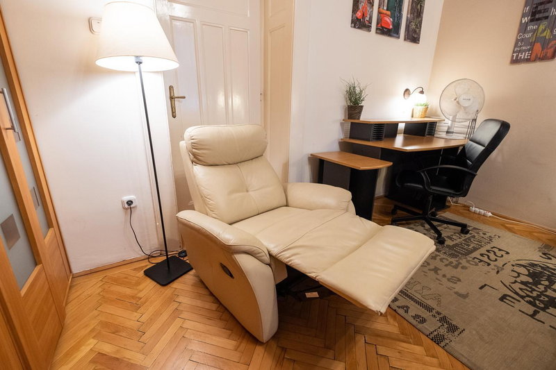 Acacia Private Rooms & Studios, Budapest, Hungary
