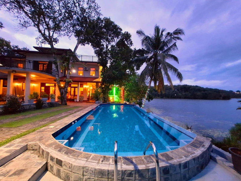 MYH - LAKE FRONT Private Serviced Villa, FREE Breakfast, Bandaragama, Sri Lanka