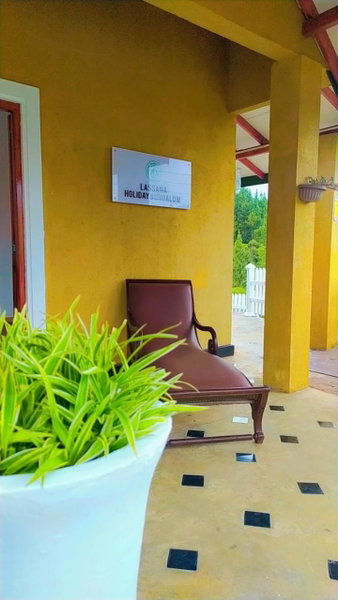 Lassana Holiday Bungalow, Rozelle, Sri Lanka