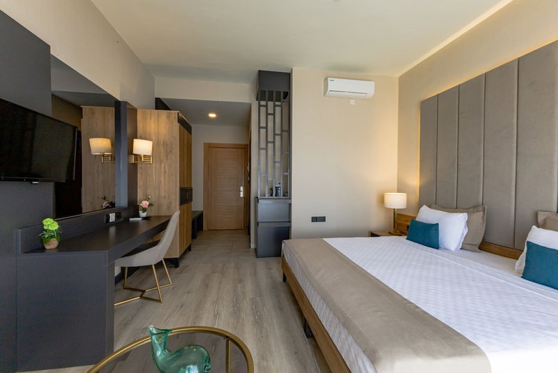 Paradisos Hotel, Kirklar, Cyprus