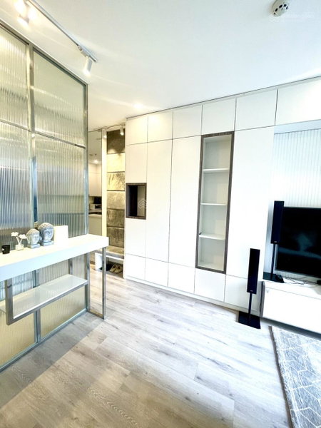 Apartment for rent in Ho Chi Minh City, Vietnam · Sunwah Pearl · 1 room, 1 bath