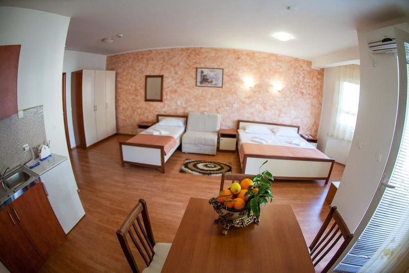 Garni Hotel Bella, Budva, Montenegro