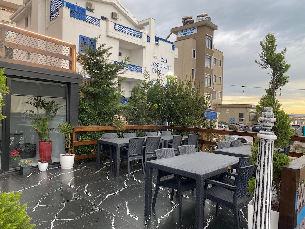 Hotel · Enles Hotel, Durrës