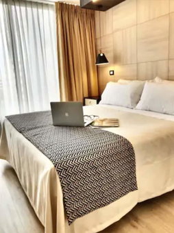 RQ Express Costanera, Santiago, Chile