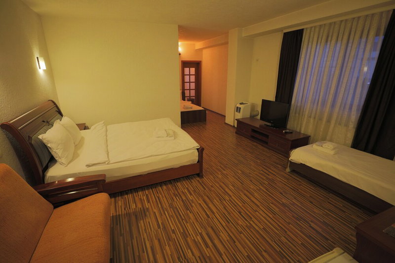Hotel Denis & Spa, Pristina, Serbia