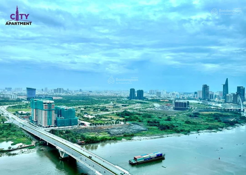 Apartment for rent in Ho Chi Minh City, Vietnam · Sunwah Pearl · 1 room, 1 bath