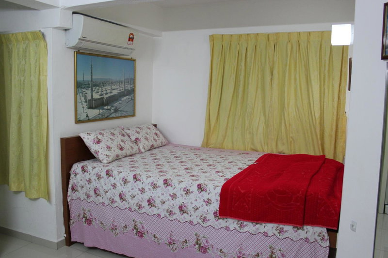 Macallum Budget Muslim Homestay, George Town, Malaysia