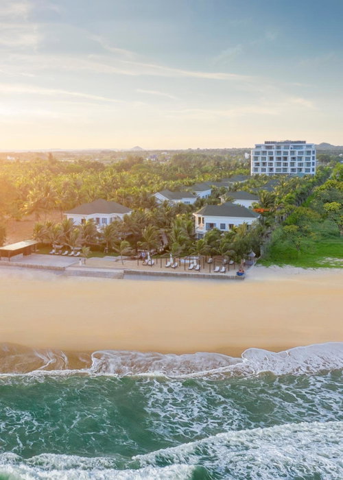 Le Palmier Ho Tram Resort - Beachfront with Private Beach, Ho Tram, Vietnam