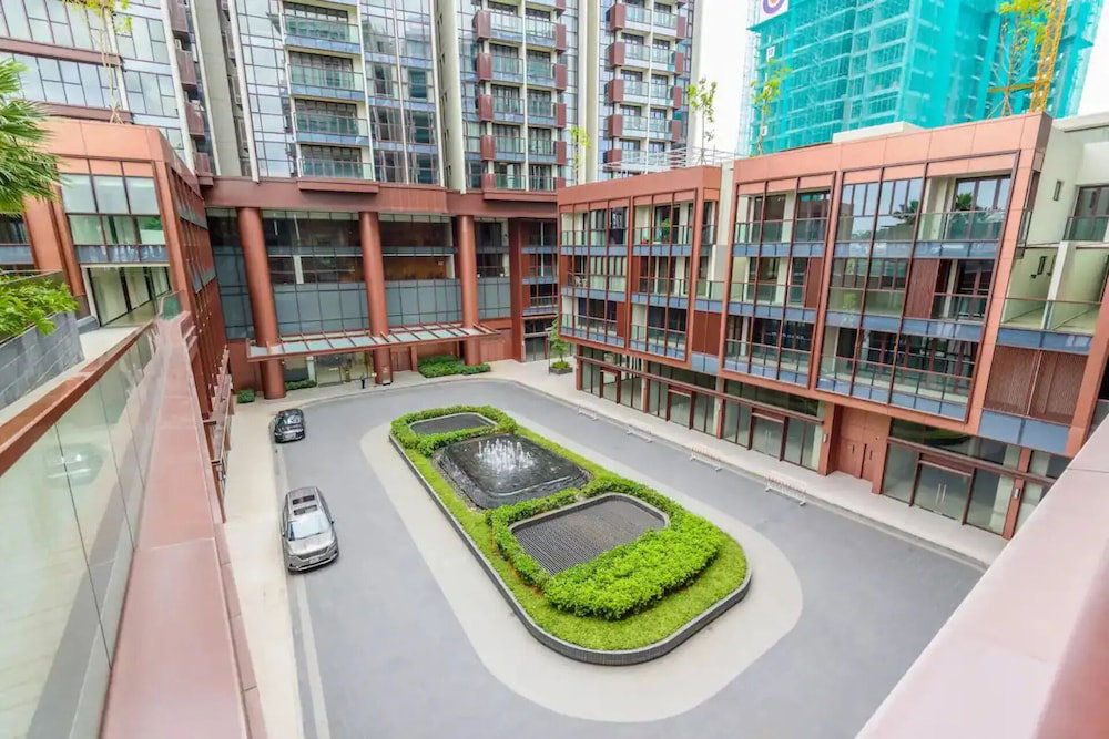 Metropole Deluxe Apartment View City, Vietnam