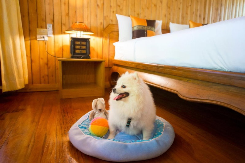 Rocky Point Resort, Thap Sakae, Thailand