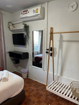 Acozyposhtel, Bangkok, Thailand