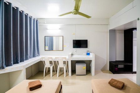 Pasawang Hotel (โรงแรมภาสว่าง), Hat Yai, Thailand