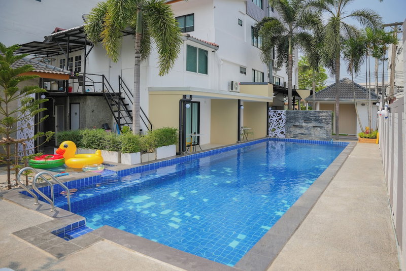 R2 Bed and Pool Kanchanaburi, Kanchanaburi, Thailand