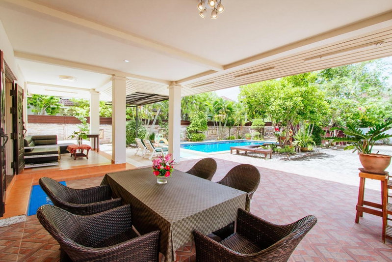 PRIVATE RESIDENCE HOSTED by Sasithorn, Nong Prue, Thailand